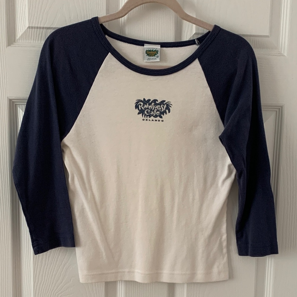 RAINFOREST CAFE 3/4 Sleeve Tee Blue and White Size M Perfect Condition, Clean.